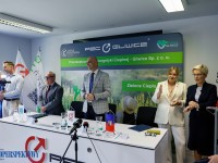 Zdjęcia z podpisania umowy na dofinansowanie Parku Zielonej Energii